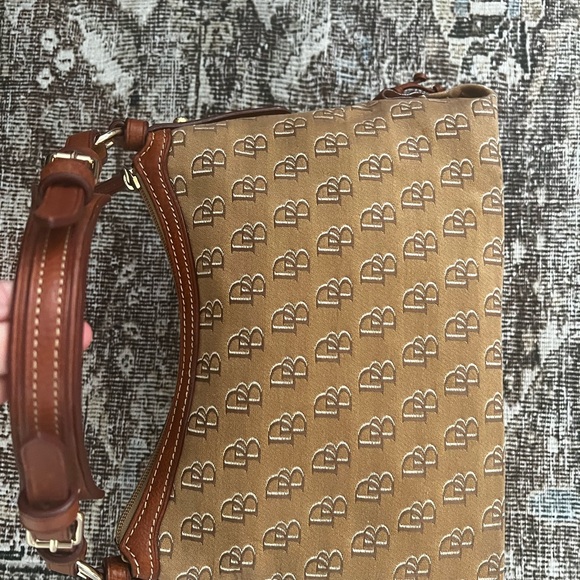 Dooney & Bourke logo Prairie Winds Anniversary bag - Picture 7 of 7